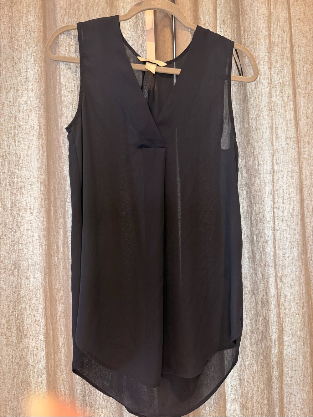 H&M Black Sleeveless V-Neck Navy  Chiffon Blouse